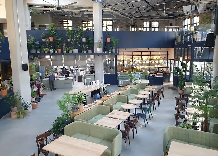 Junibino Hongdae 3*