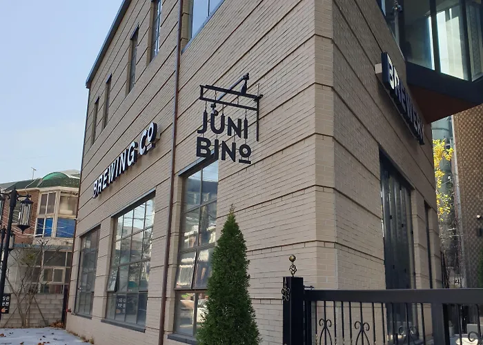 Junibino Hongdae Seul