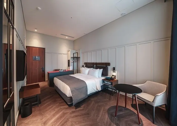 Junibino Hongdae Hotel