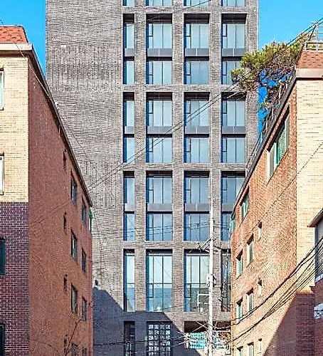 Junibino Hongdae Hotel 3*