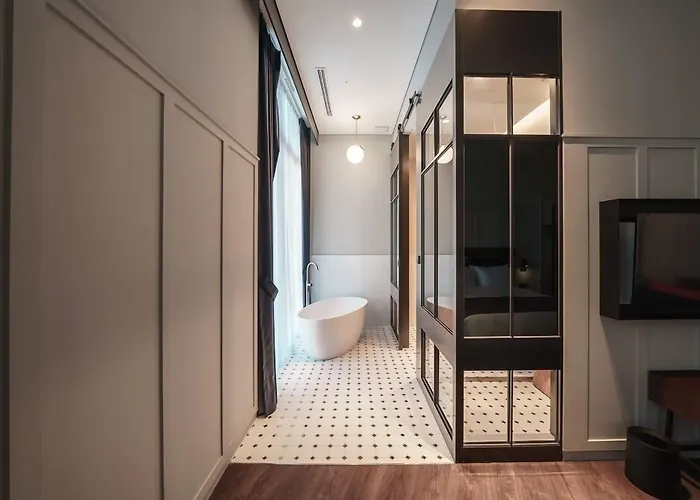 Hotel Junibino Hongdae 3*